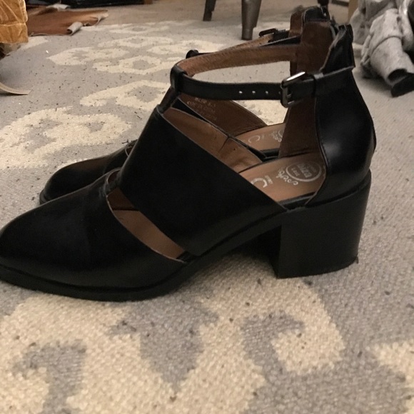 ****SOLD *******Jeffrey Campbell booties - Picture 2 of 3